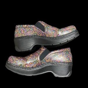 KLOGS  Clogs 6M  Paisley multicolored print on black
